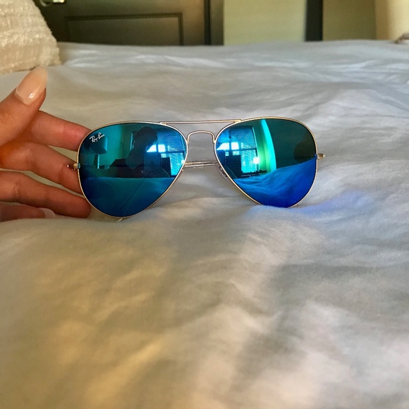Ray-Ban Aviator Blue Flash Lenses - Picture 1 of 4